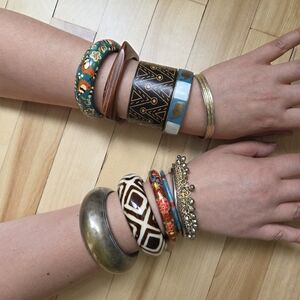 Lot Of 11 Assorted Bangle Bracelets